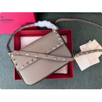 Good Looking Valentino Rockstud Grainy Calfskin Pouch 3022 Grey 2026